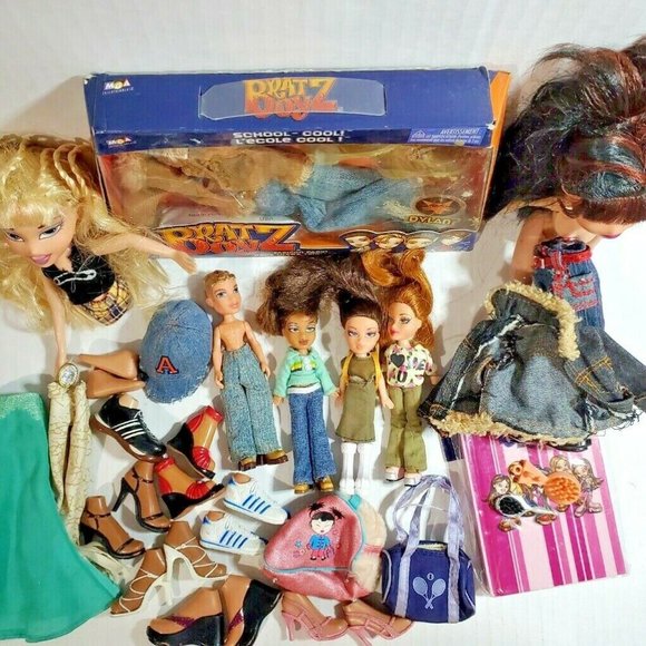 MGA Bratz Doll Lot of 20+ Dolls Mostly 2001 and Other Years Plus Extras See Pics - Picture 3 of 12